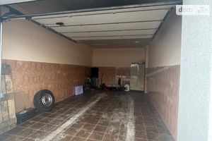 Продается бокс в гаражном комплексе универсальный на 25 кв. м