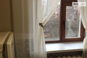 Сдается в аренду комната 85 кв. м в Ровно