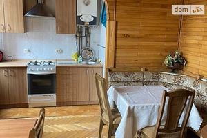 Сдается в аренду 4-комнатная квартира 129 кв. м в Ужгороде