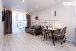 Продается 2-комнатная квартира 45 кв. м в Киеве