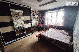 Продается 3-комнатная квартира 77.8 кв. м в Киеве