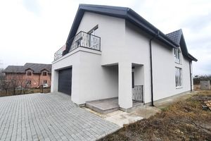 Продається будинок 2 поверховий 240 кв. м з бесідкою