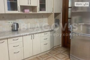 Продается 3-комнатная квартира 115 кв. м в Киеве