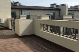 Продается 2-комнатная квартира 220 кв. м в Одессе