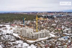 Продается 1-комнатная квартира 72.3 кв. м в Чернигове