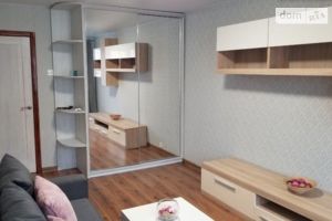 Сдается в аренду 1-комнатная квартира 33 кв. м в Киеве
