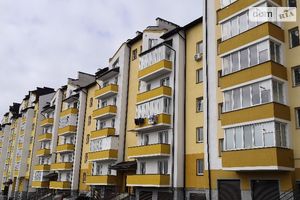 Продается 1-комнатная квартира 52 кв. м в Ивано-Франковске