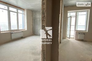 Продается 3-комнатная квартира 70 кв. м в Киеве