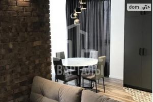 Продается 2-комнатная квартира 38 кв. м в Киеве