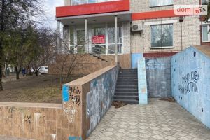 Сдается в аренду объект сферы услуг 72 кв. м в 14-этажном здании