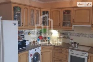 Сдается в аренду 3-комнатная квартира 107 кв. м в Киеве