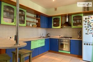 Продается 3-комнатная квартира 86.3 кв. м в Киеве