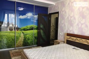 Сдается в аренду 2-комнатная квартира 68 кв. м в Виннице