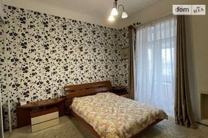 Продается 3-комнатная квартира 90 кв. м в Днепре