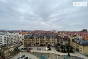 Продается 2-комнатная квартира 63 кв. м в Ужгороде