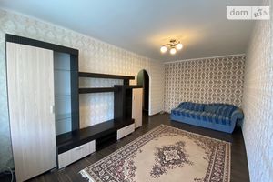 Сдается в аренду 1-комнатная квартира 36 кв. м в Ровно