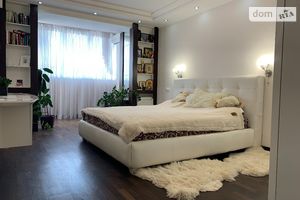 Продается 3-комнатная квартира 111.3 кв. м в Киеве