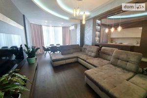 Продается 4-комнатная квартира 130 кв. м в Днепре