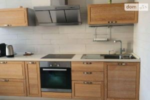 Продается 3-комнатная квартира 123 кв. м в Днепре