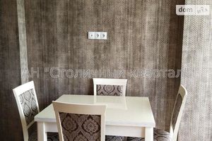 Продается 2-комнатная квартира 70 кв. м в Вышгороде