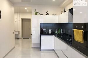 Продається 1-кімнатна квартира 47.7 кв. м у Одесі