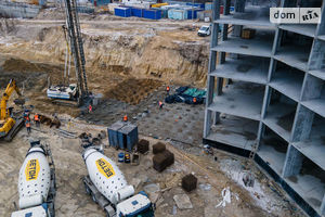 Продается 2-комнатная квартира 71.66 кв. м в Киеве