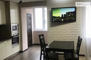 Сдается в аренду 1-комнатная квартира 48 кв. м в Тернополе