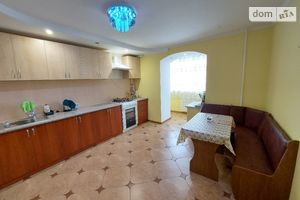 Продается 2-комнатная квартира 69.1 кв. м в Тернополе