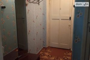Продається 2-кімнатна квартира 42.3 кв. м у Кривому Розі