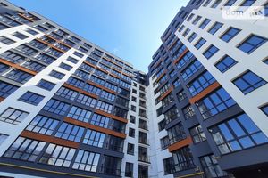 Продается 3-комнатная квартира 89.58 кв. м в Ивано-Франковске