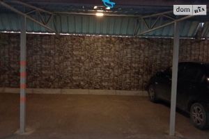 Продается место на стоянке под легковое авто на 6 кв. м