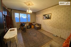 Продается 3-комнатная квартира 68 кв. м в Ужгороде