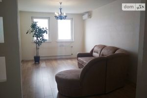 Продается 3-комнатная квартира 75 кв. м в Черкассах