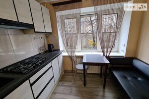 Здається в оренду 1-кімнатна квартира 34 кв. м у Києві