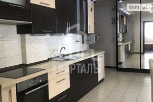 Сдается в аренду 3-комнатная квартира 98 кв. м в Киеве