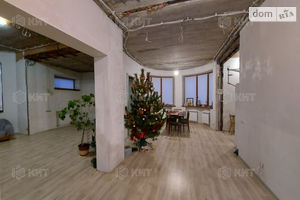 Продается дом на 2 этажа 324 кв. м с верандой