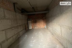 Сдается в аренду отдельно стоящий гараж под легковое авто на 32 кв. м