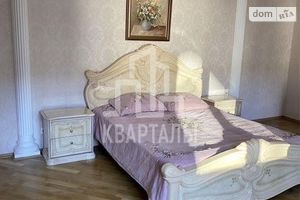 Сдается в аренду 3-комнатная квартира 130 кв. м в Киеве