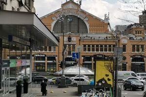 Здається в оренду приміщення вільного призначення 179 кв. м в 7-поверховій будівлі