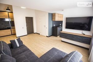 Сдается в аренду 1-комнатная квартира 35 кв. м в Киеве