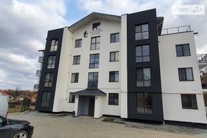 Продається 2-кімнатна квартира 61 кв. м у Чернівцях