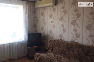 Продается 3-комнатная квартира 56 кв. м в Пирятине