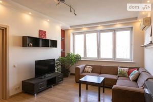 Здається в оренду 4-кімнатна квартира 120 кв. м у Києві