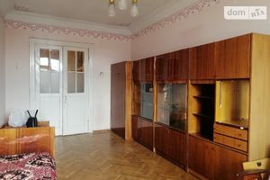 Продається 2-кімнатна квартира 62.2 кв. м у Тернополі
