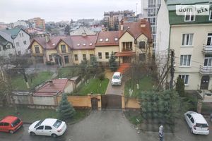 Продається 2-кімнатна квартира 67 кв. м у Львові