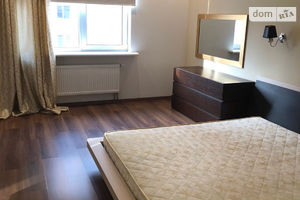 Продается 2-комнатная квартира 77 кв. м в Днепре