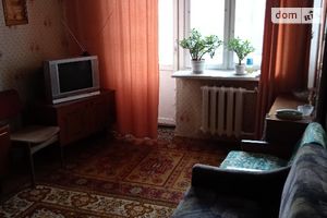 Продается 2-комнатная квартира 42.5 кв. м в Чернигове