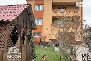 Продается дом на 2 этажа 272 кв. м с бассейном