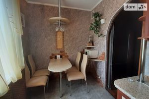 Продається 3-кімнатна квартира 68 кв. м у Чернігові