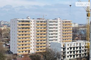 Продається 5-кімнатна квартира 135.5 кв. м у Чернігові